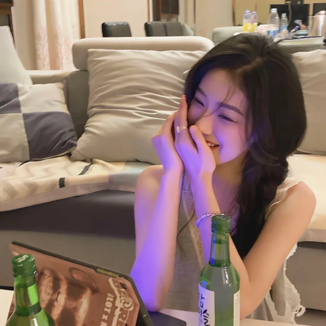 一个和八个 在线观看封面